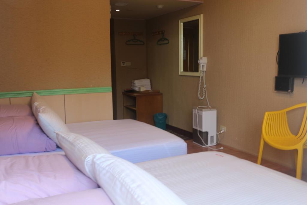 Wankou Hotel Zhongzheng  Εξωτερικό φωτογραφία